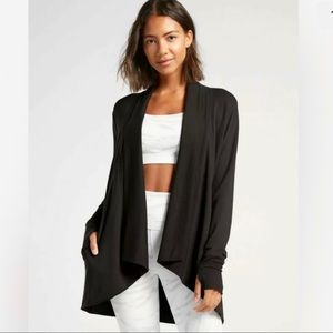 Athleta Pranayama Wrap - Small Tall in Shale